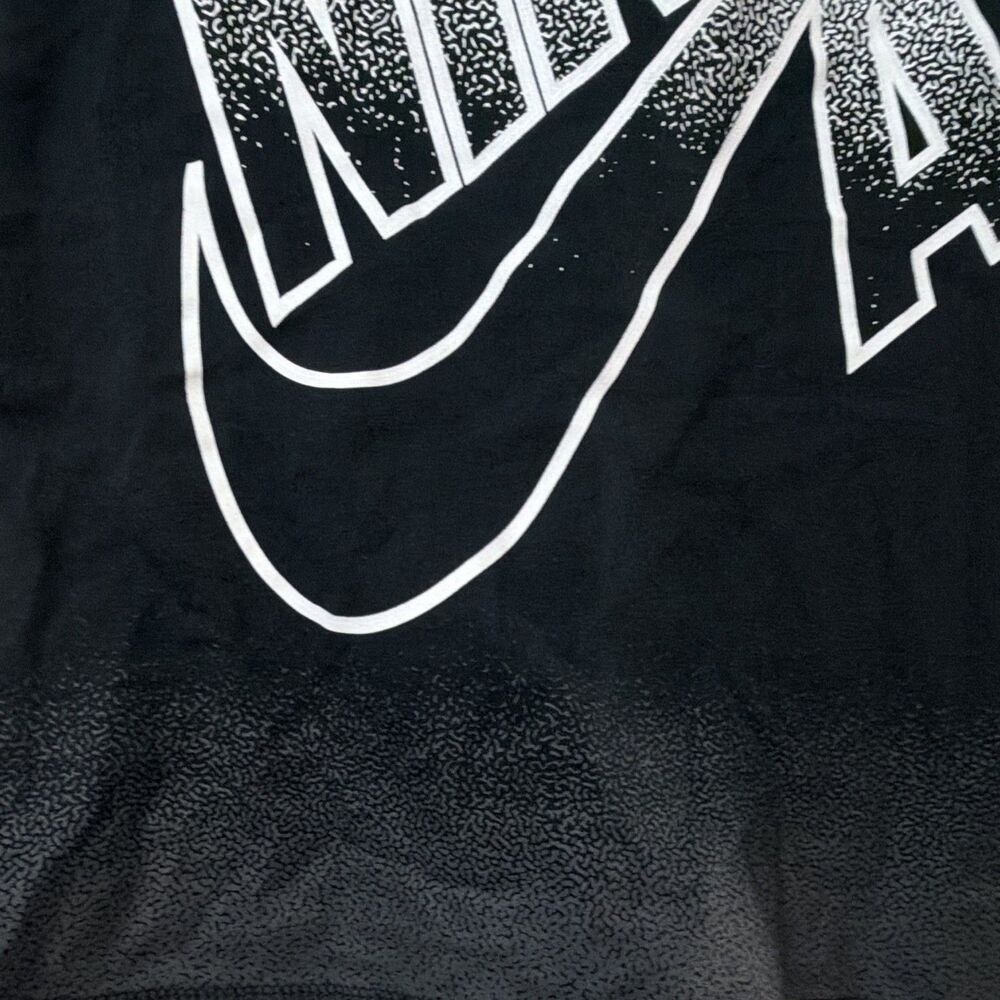 Nike Air Men’s Tank Top Size L Black White Graphic Logo Sleeveless Shirt - Picture 7 of 7
